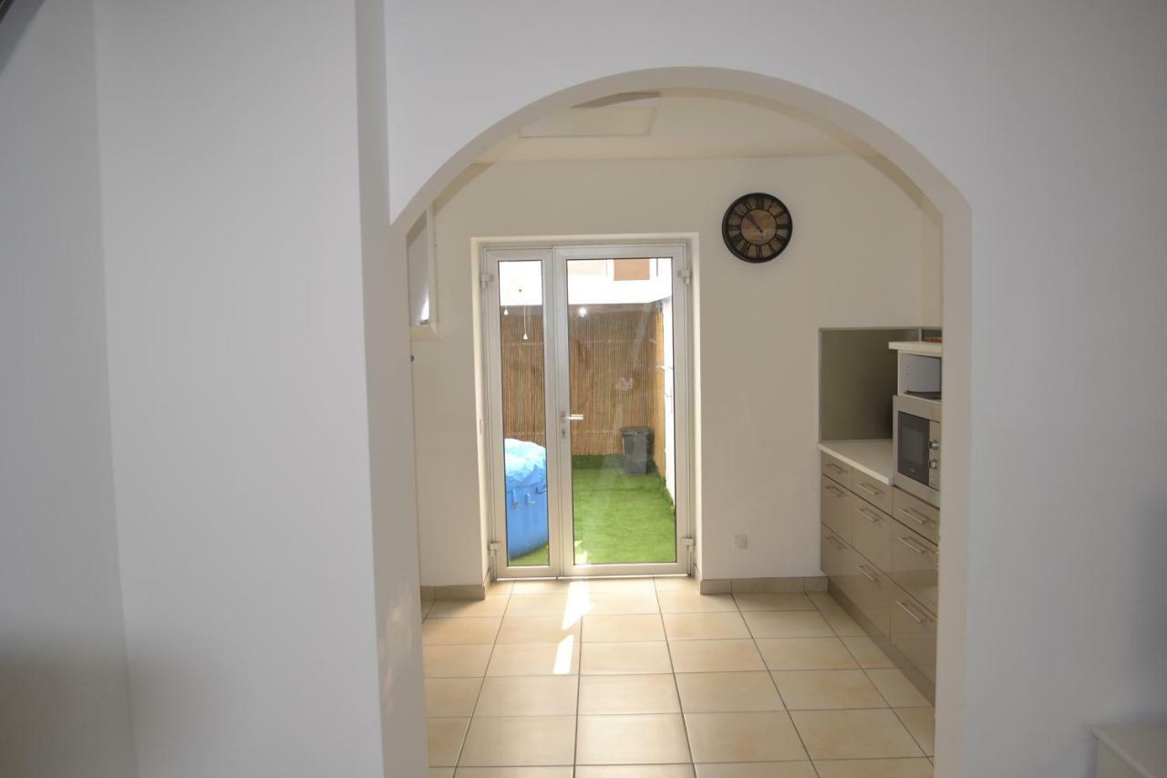 La Bulle Familles Clim, Wifi, Airport Shuttle,Tout A Pied Carcassonne Eksteriør billede